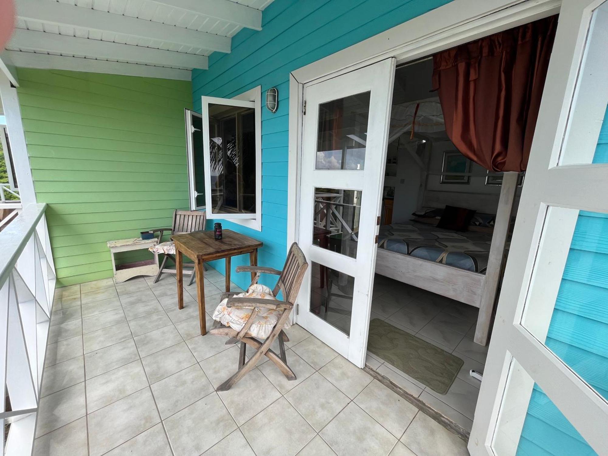 Studio Blu At Waves Villa Guesthouse Brighton Village Exterior photo